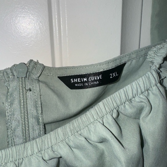 SHEIN Curve!  2xl - Picture 2 of 5